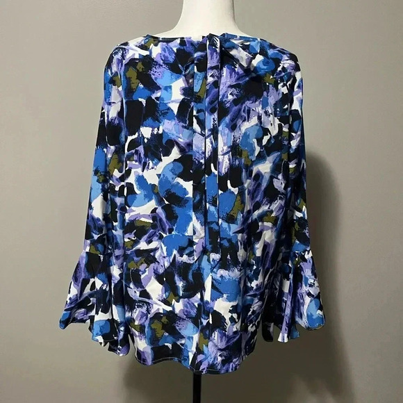 H by Halston Long Bell Sleeve Blue Floral  Print Blouse - Picture 6 of 13